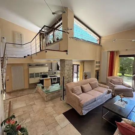 Moncalieri Maddalena Villa *